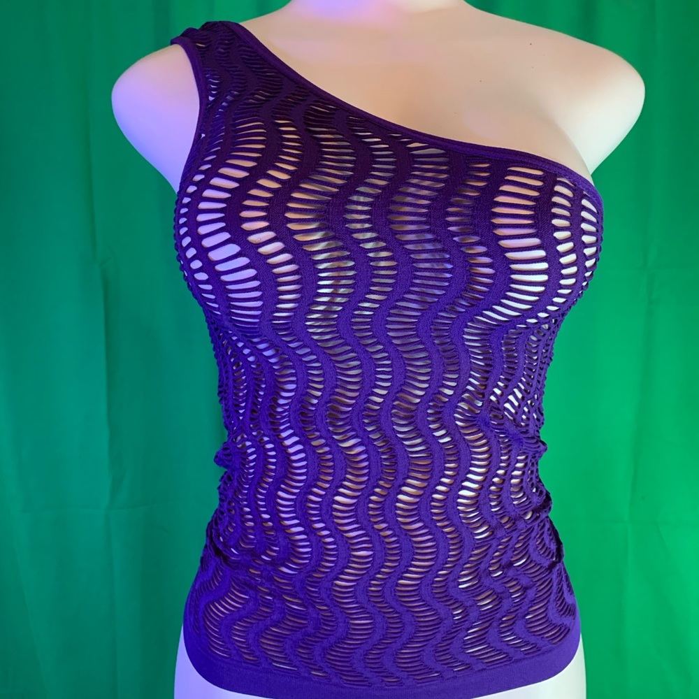 Purple one shoulder netted shirt (reversible shoulder)
